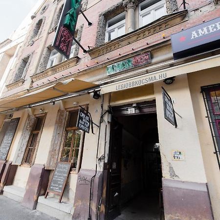 Budapest Party Hostel At Udvarom Екстериор снимка