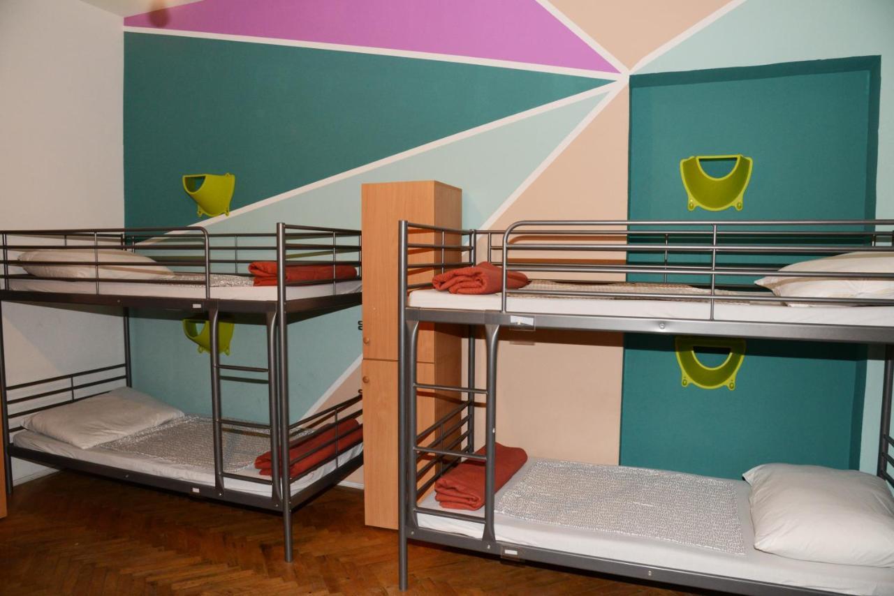 Budapest Party Hostel At Udvarom Екстериор снимка