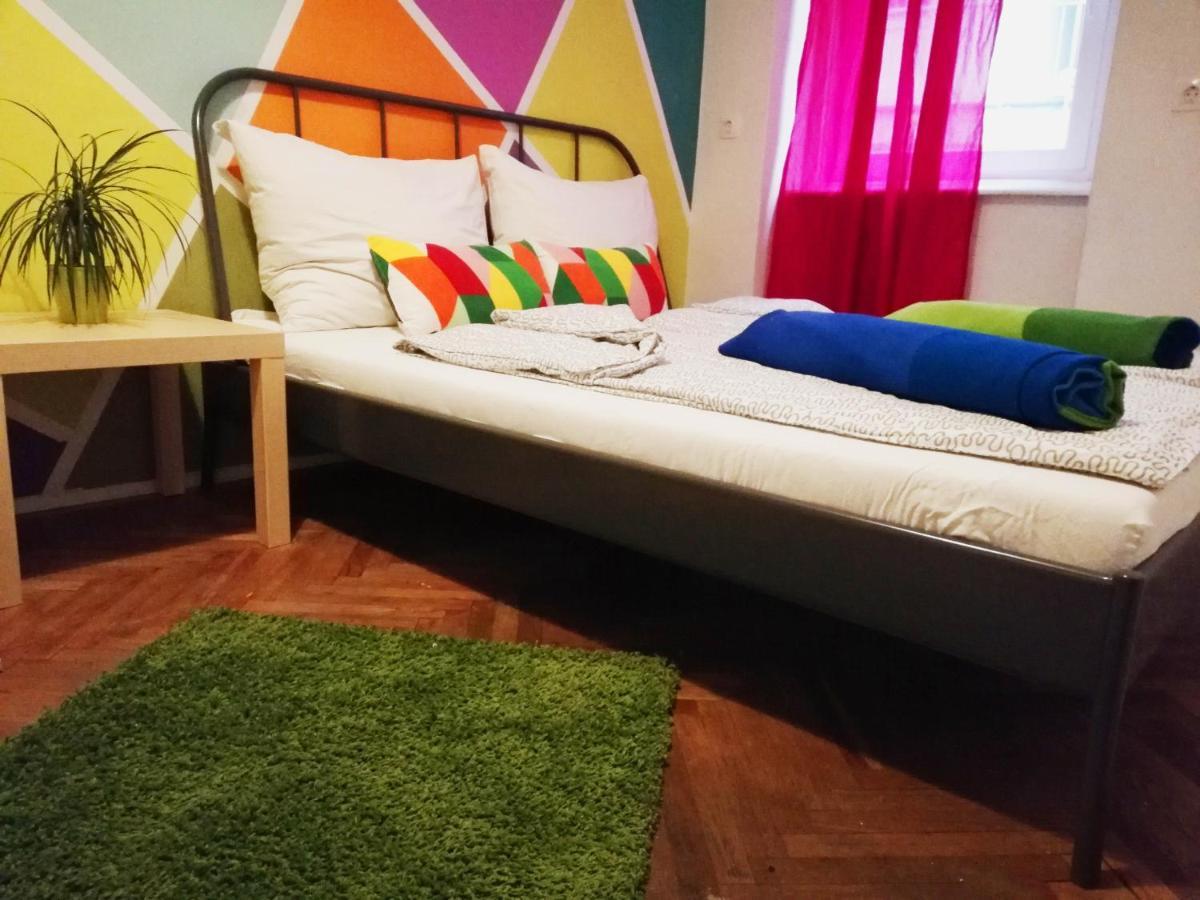 Budapest Party Hostel At Udvarom Екстериор снимка